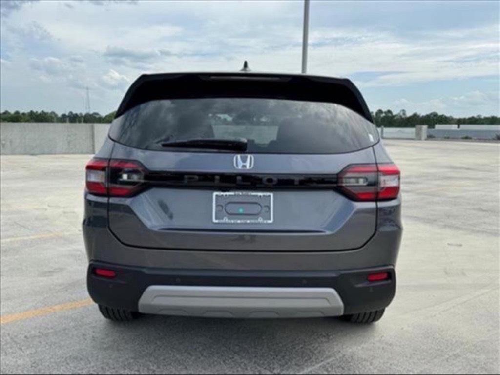 new 2025 Honda Pilot car, priced at $43,056