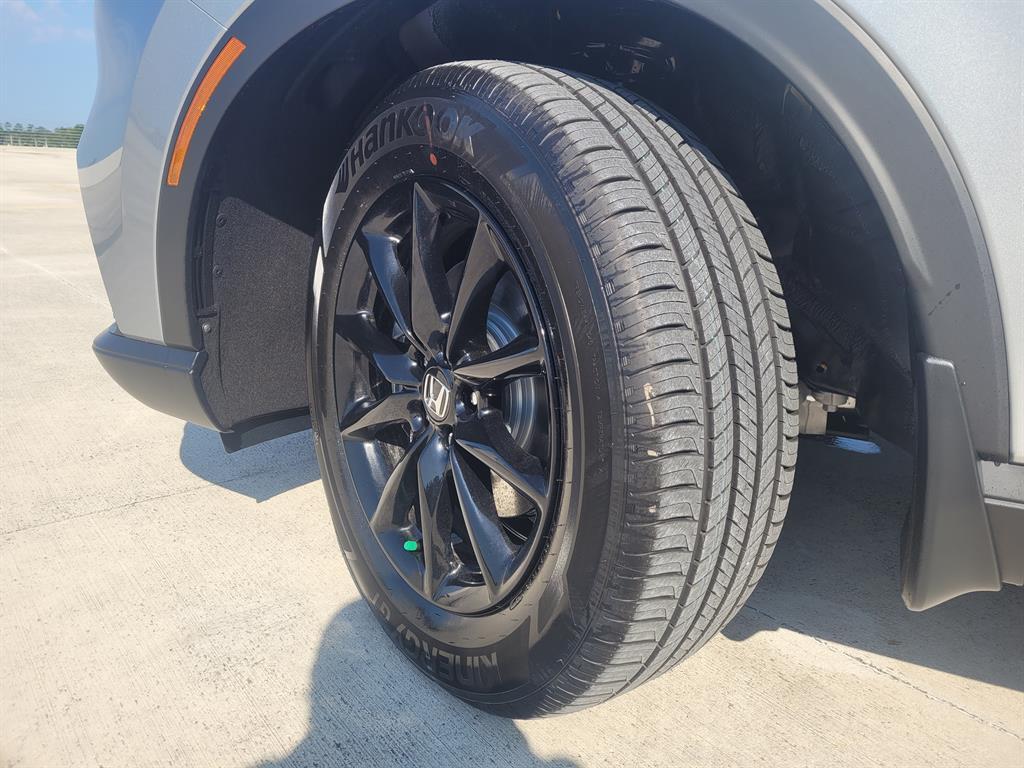 new 2026 Honda CR-V Hybrid car, priced at $38,511