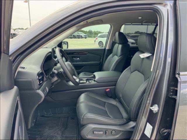 used 2025 Honda Pilot car, priced at $45,459