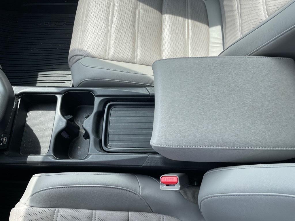 used 2022 Honda CR-V Hybrid car, priced at $28,937