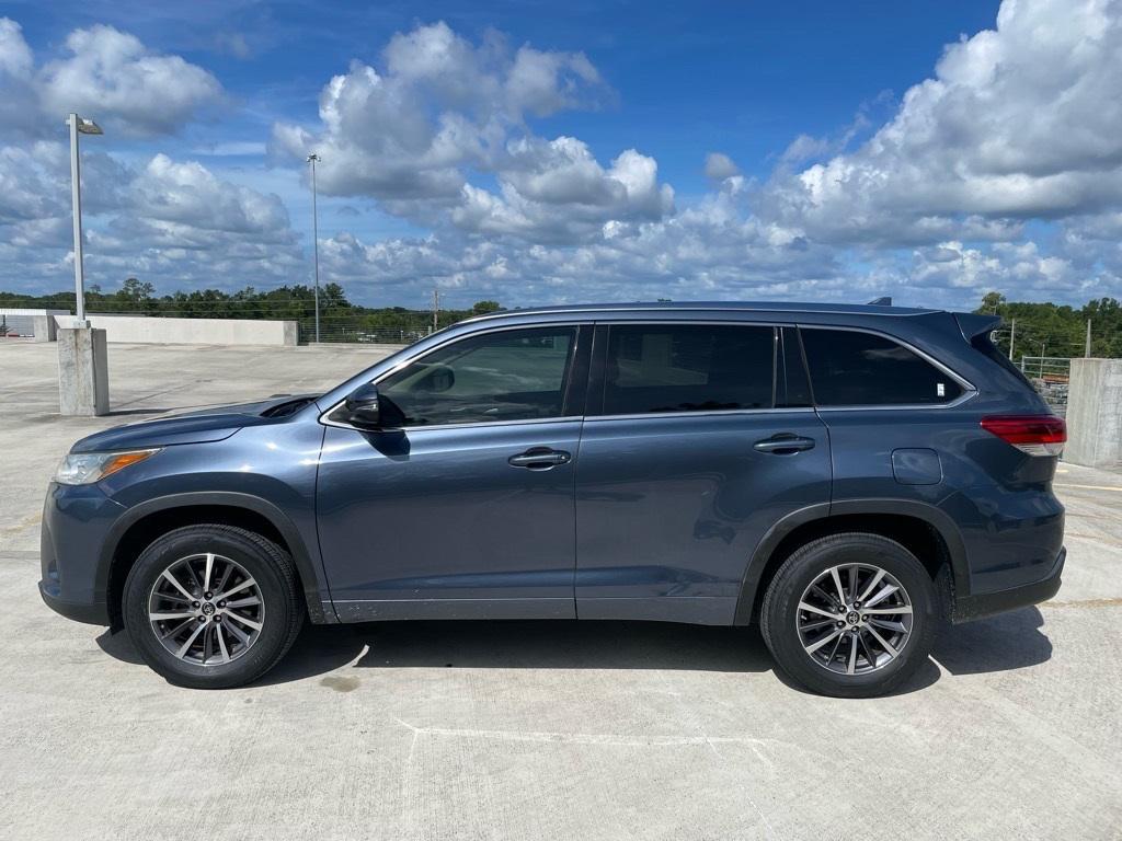 used 2017 Toyota Highlander car, priced at $16,985