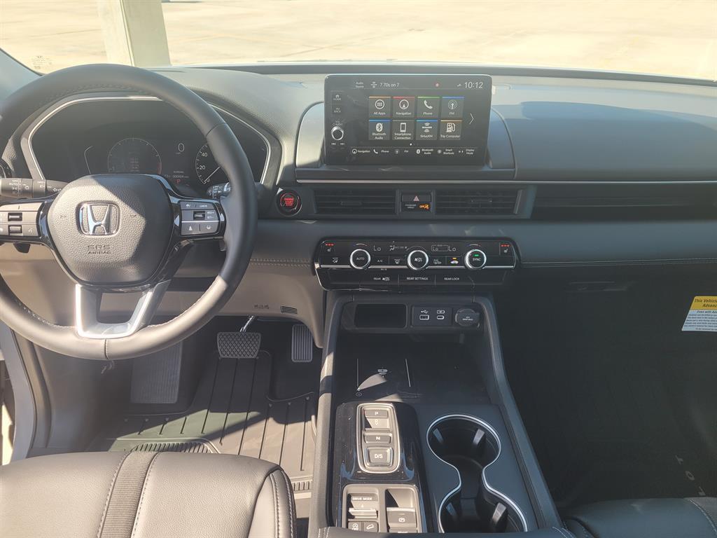 new 2025 Honda Pilot car, priced at $45,886