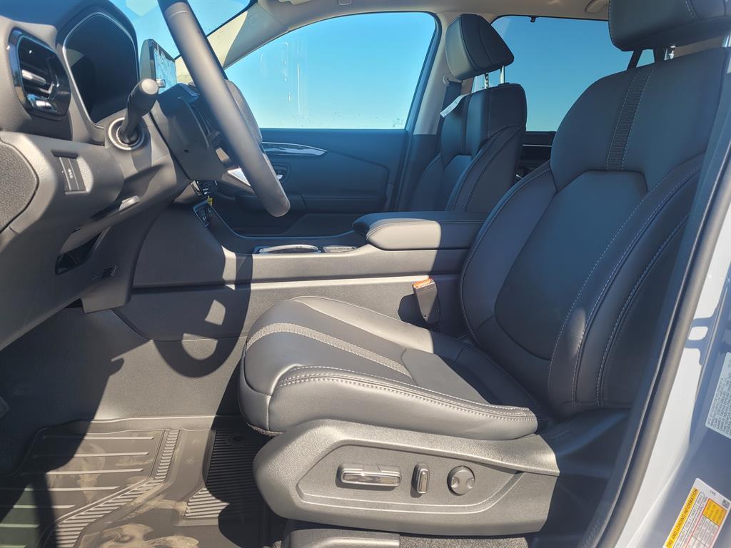 new 2025 Honda Pilot car, priced at $45,886