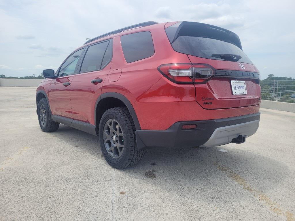 new 2025 Honda Pilot car, priced at $48,745