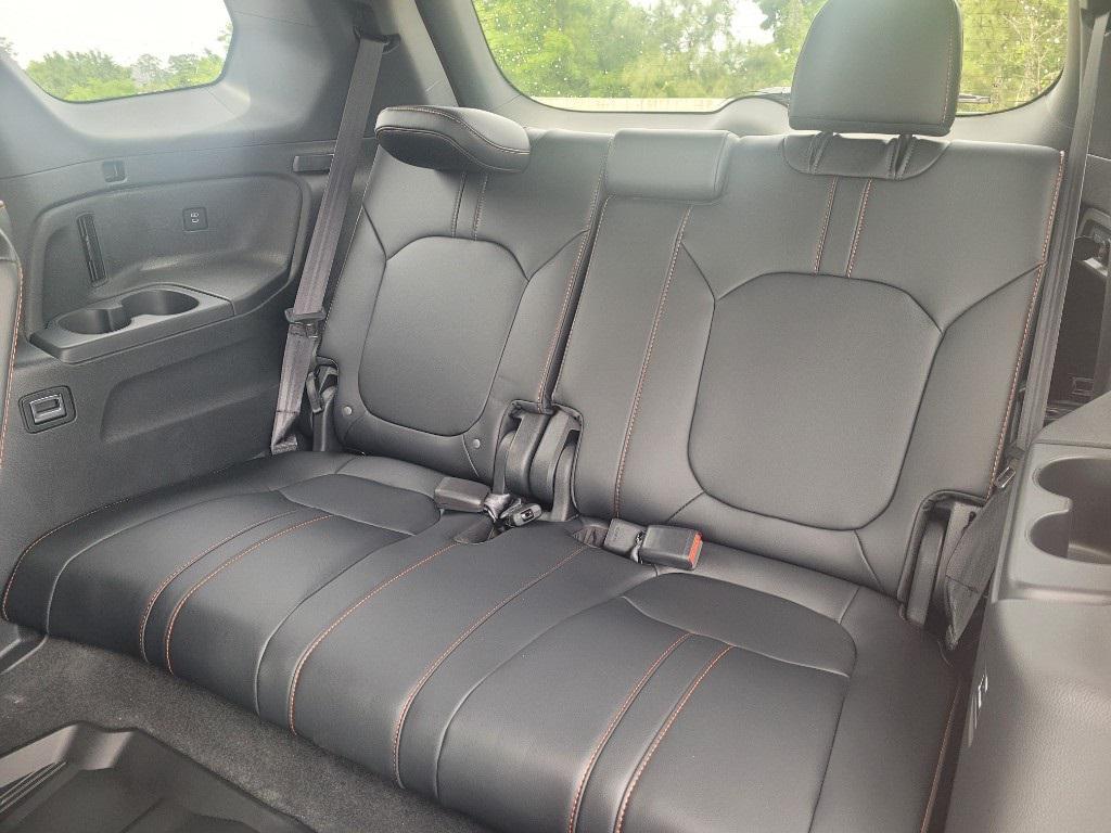 new 2025 Honda Pilot car, priced at $48,745