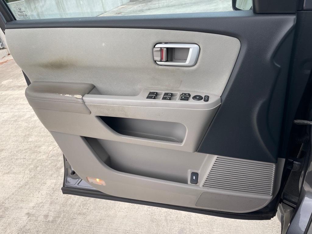 used 2015 Honda Pilot car, priced at $15,936