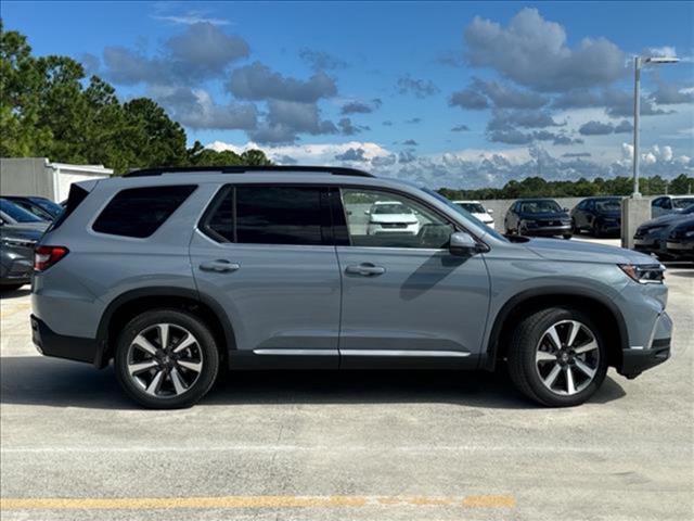 new 2025 Honda Pilot car, priced at $48,070