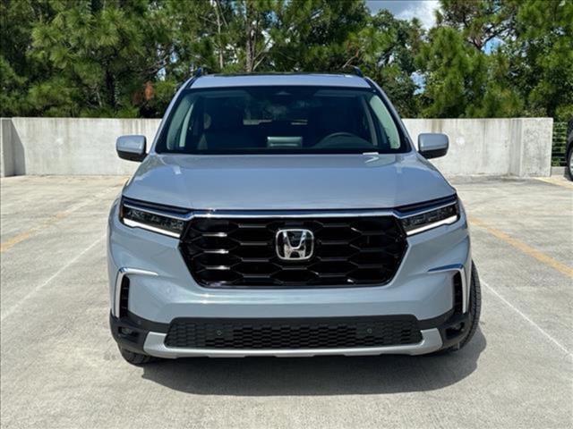 new 2025 Honda Pilot car, priced at $48,070