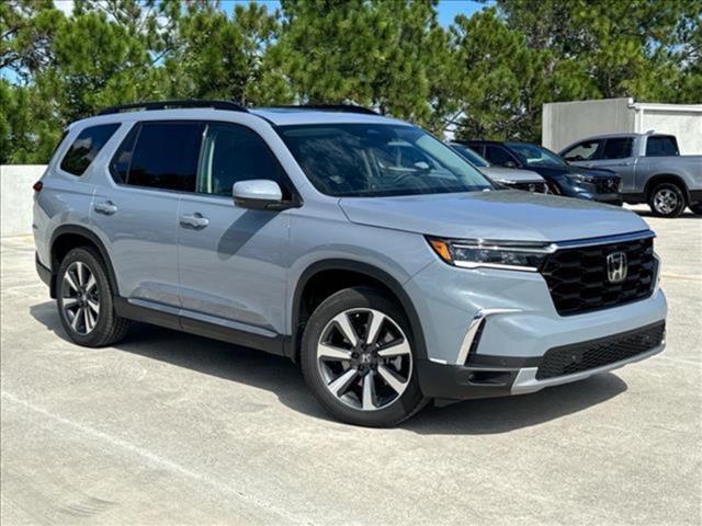 new 2025 Honda Pilot car, priced at $48,070