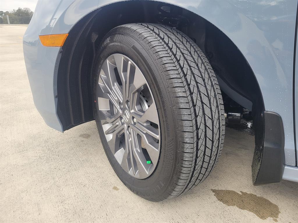 new 2026 Honda Odyssey car, priced at $50,940