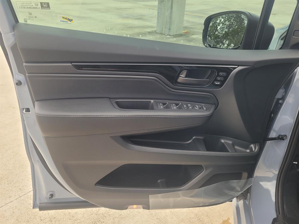 new 2026 Honda Odyssey car, priced at $50,940