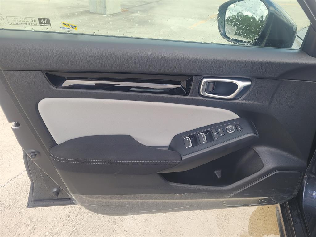 new 2025 Honda Civic Hybrid car, priced at $30,183