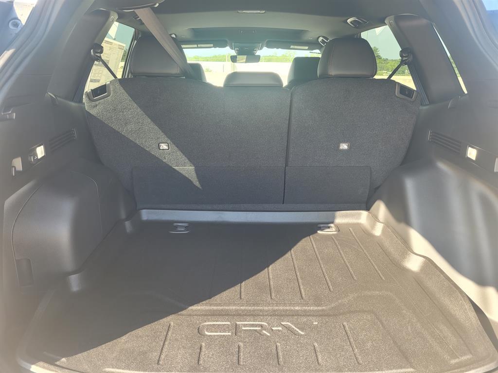 new 2026 Honda CR-V Hybrid car, priced at $38,511