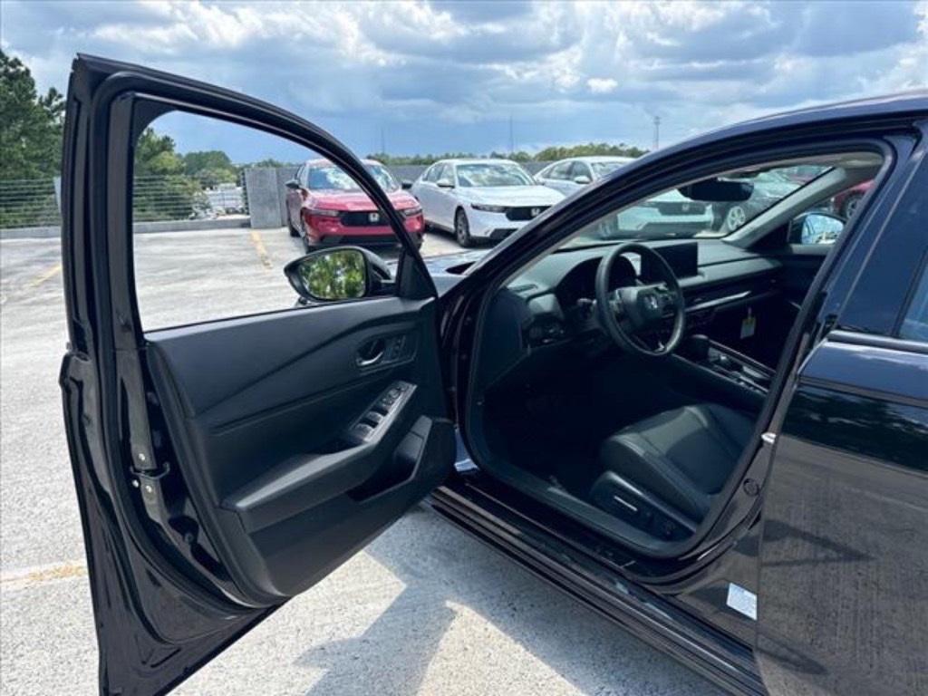 new 2025 Honda Accord Hybrid car, priced at $35,627