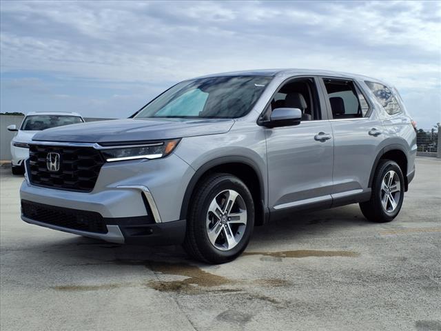 new 2025 Honda Pilot car, priced at $44,925