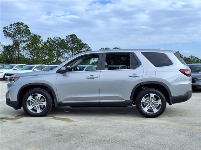 new 2025 Honda Pilot car, priced at $44,925