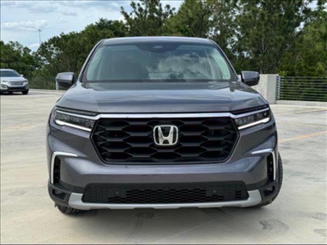 new 2025 Honda Pilot car, priced at $43,987