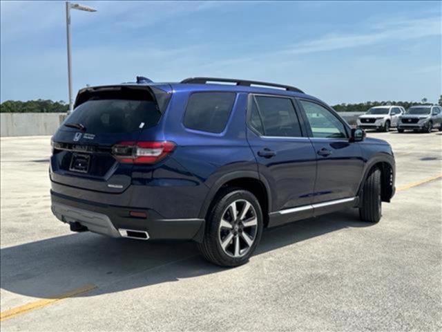 new 2025 Honda Pilot car, priced at $47,900