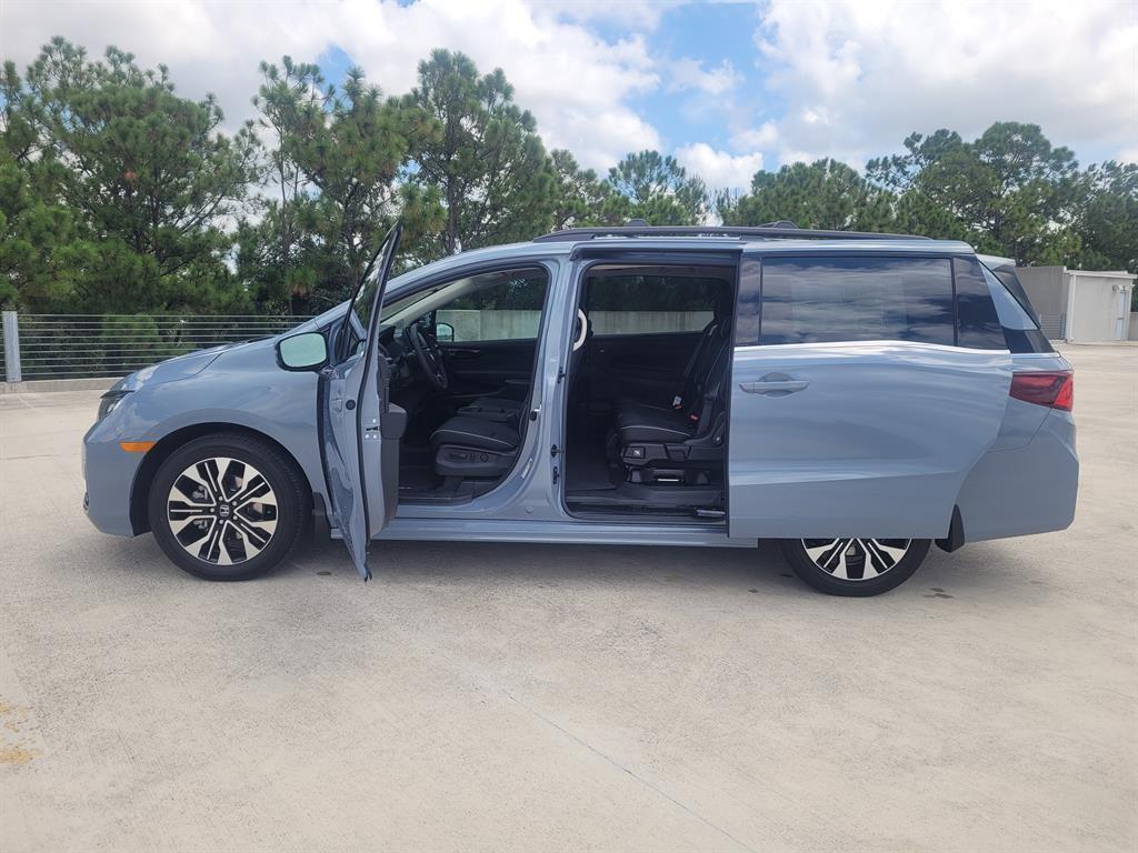 new 2026 Honda Odyssey car, priced at $56,055