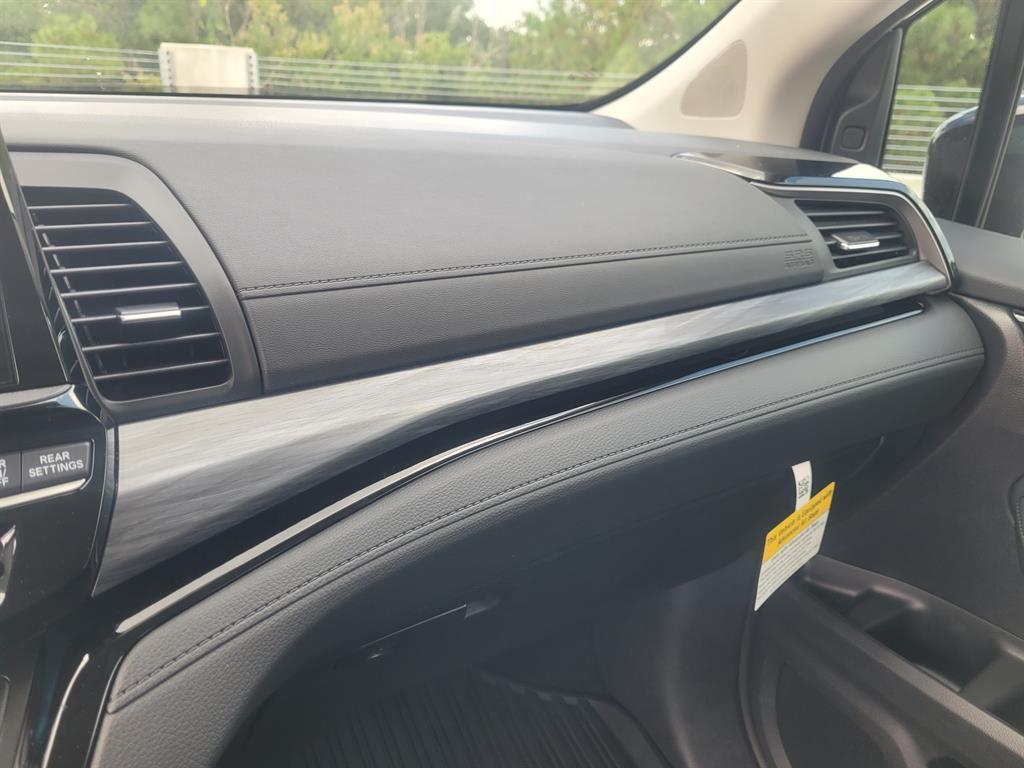 new 2026 Honda Odyssey car, priced at $56,055