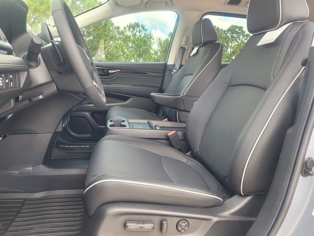 new 2026 Honda Odyssey car, priced at $56,055