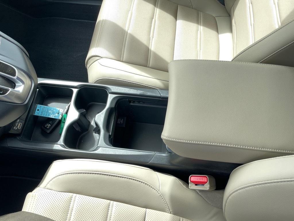 used 2022 Honda CR-V car, priced at $27,827