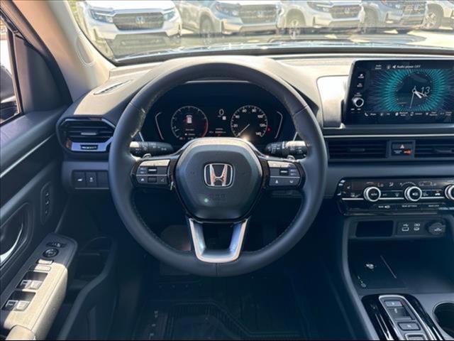 new 2025 Honda Pilot car, priced at $44,391