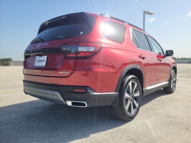 new 2025 Honda Pilot car, priced at $45,842