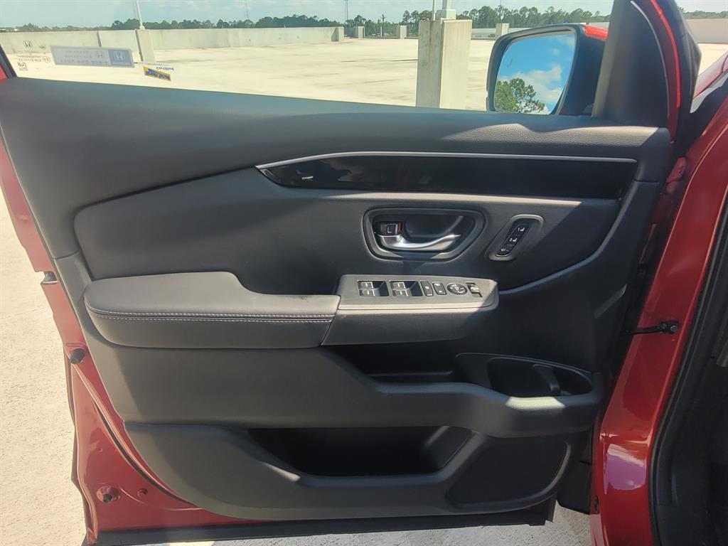 new 2025 Honda Pilot car, priced at $47,767