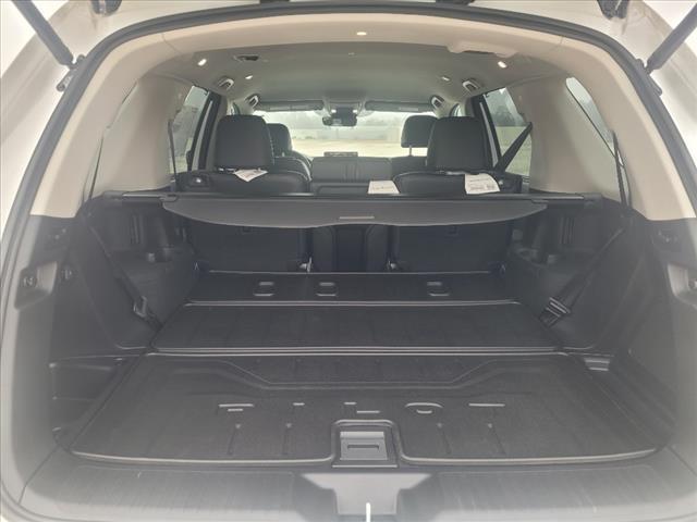 new 2025 Honda Pilot car, priced at $45,475