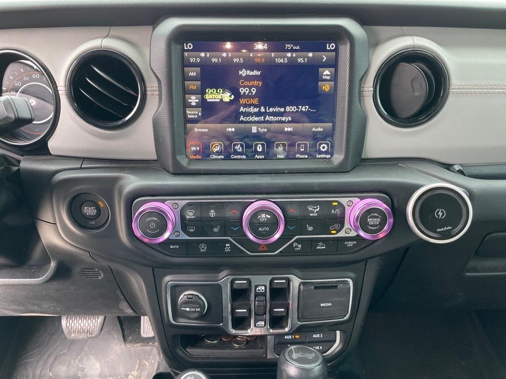 used 2022 Jeep Wrangler Unlimited car, priced at $32,874