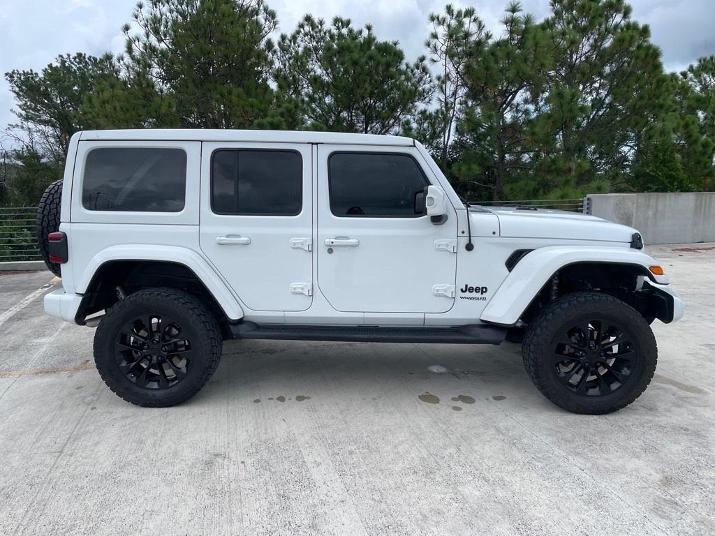 used 2022 Jeep Wrangler Unlimited car, priced at $32,874
