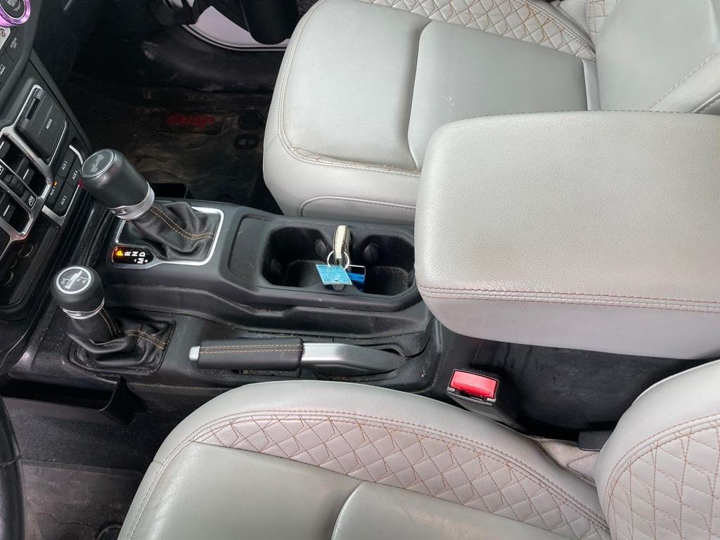 used 2022 Jeep Wrangler Unlimited car, priced at $32,874