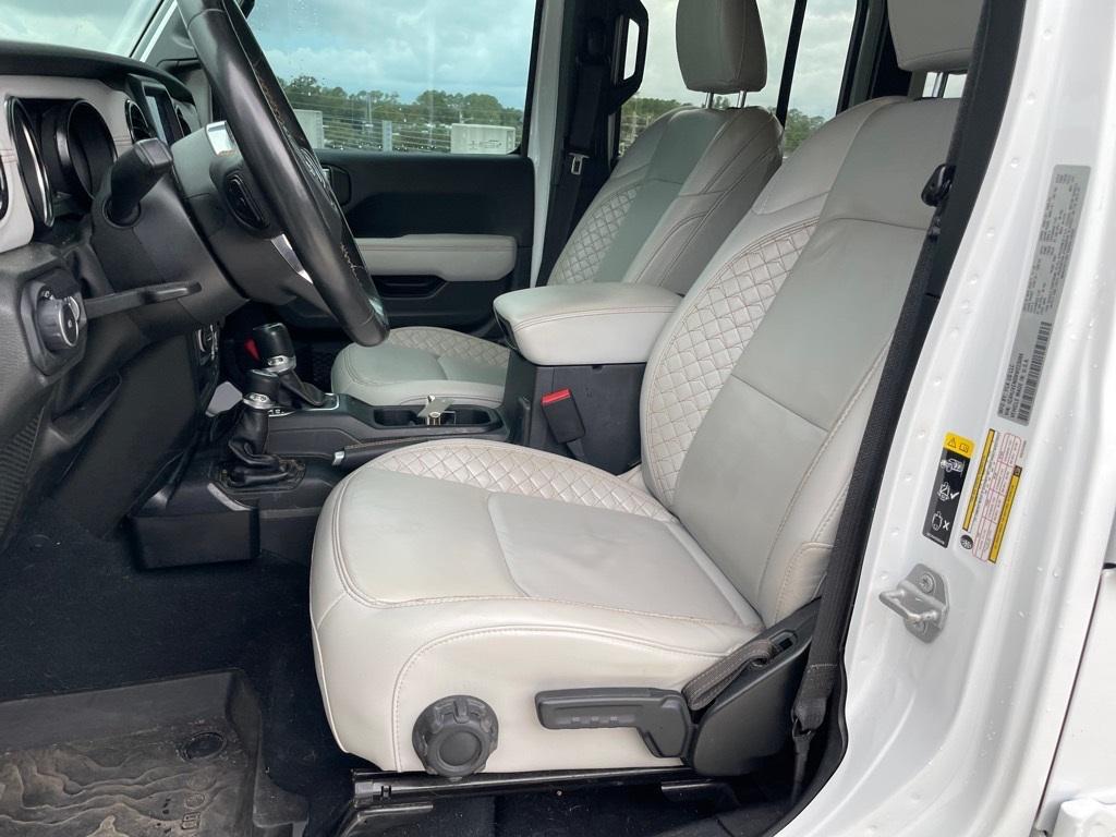 used 2022 Jeep Wrangler Unlimited car, priced at $32,874