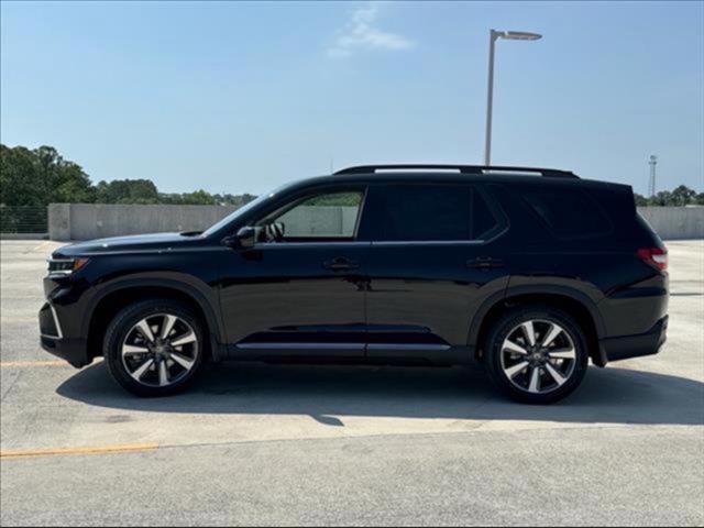 new 2025 Honda Pilot car, priced at $45,428