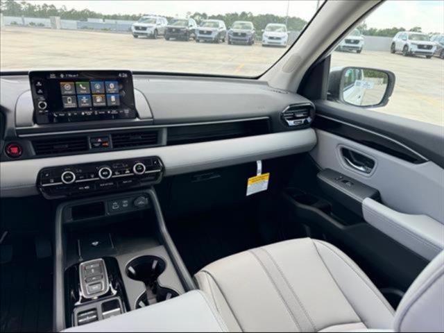 new 2025 Honda Pilot car, priced at $43,545