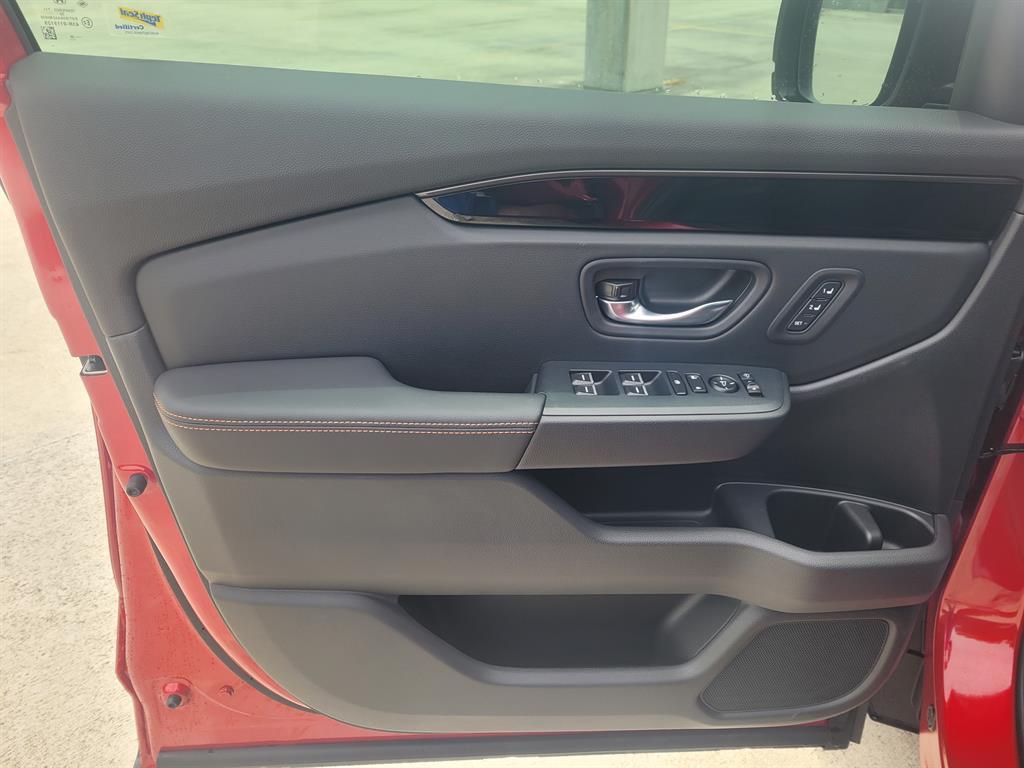 new 2025 Honda Pilot car, priced at $48,789