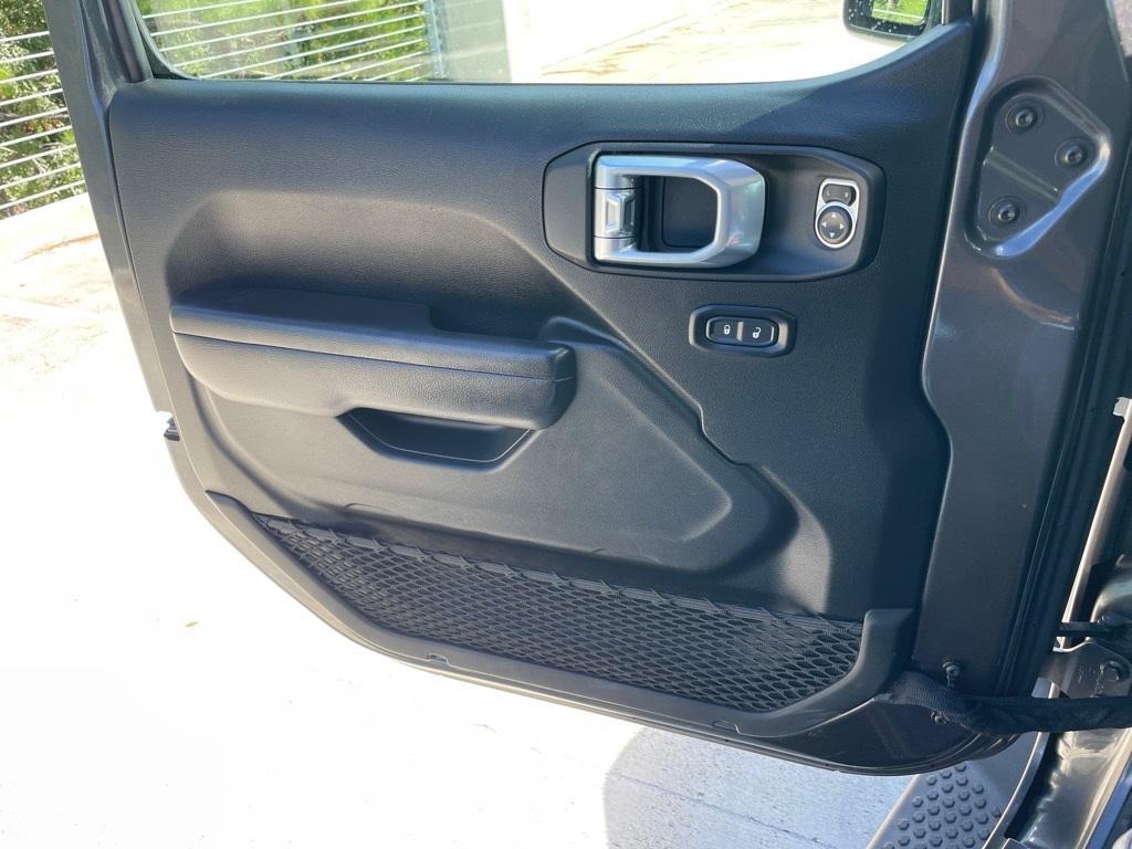 used 2021 Jeep Wrangler Unlimited car, priced at $27,541