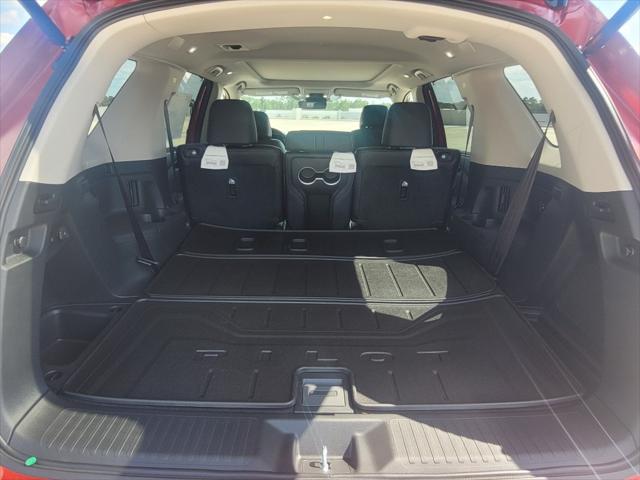 new 2025 Honda Pilot car, priced at $47,723