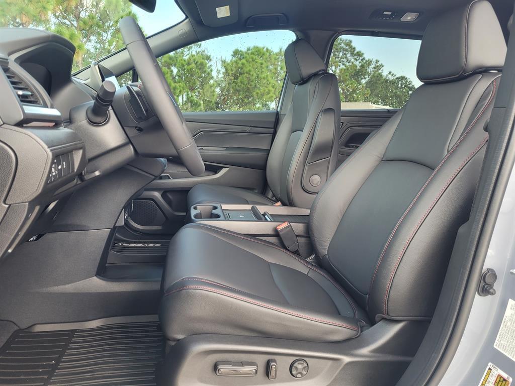 new 2026 Honda Odyssey car, priced at $47,935