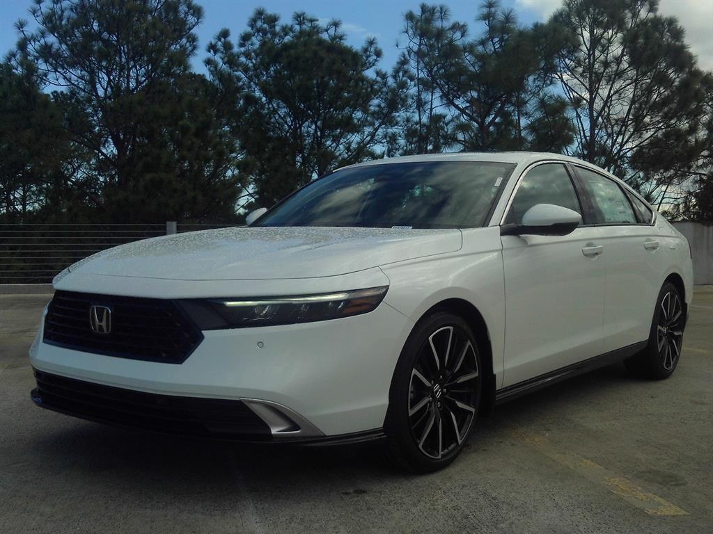 new 2025 Honda Accord Hybrid car, priced at $38,786