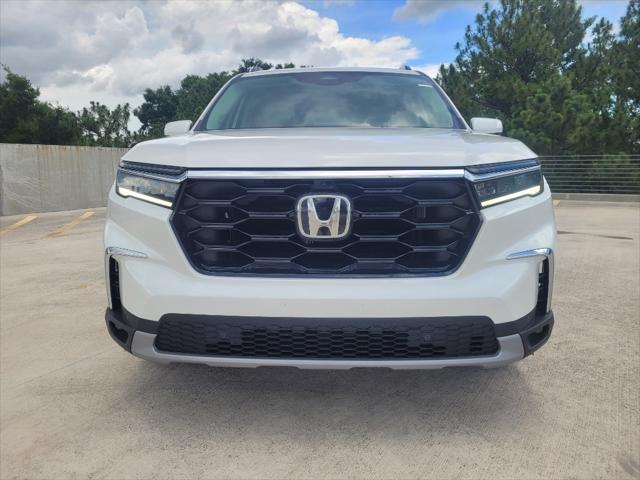 new 2025 Honda Pilot car, priced at $51,087