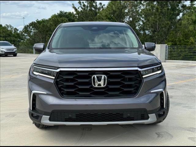 new 2025 Honda Pilot car, priced at $42,759