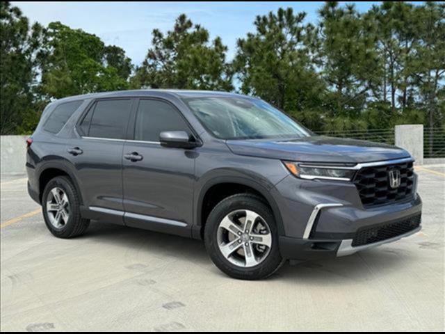 new 2025 Honda Pilot car, priced at $42,759