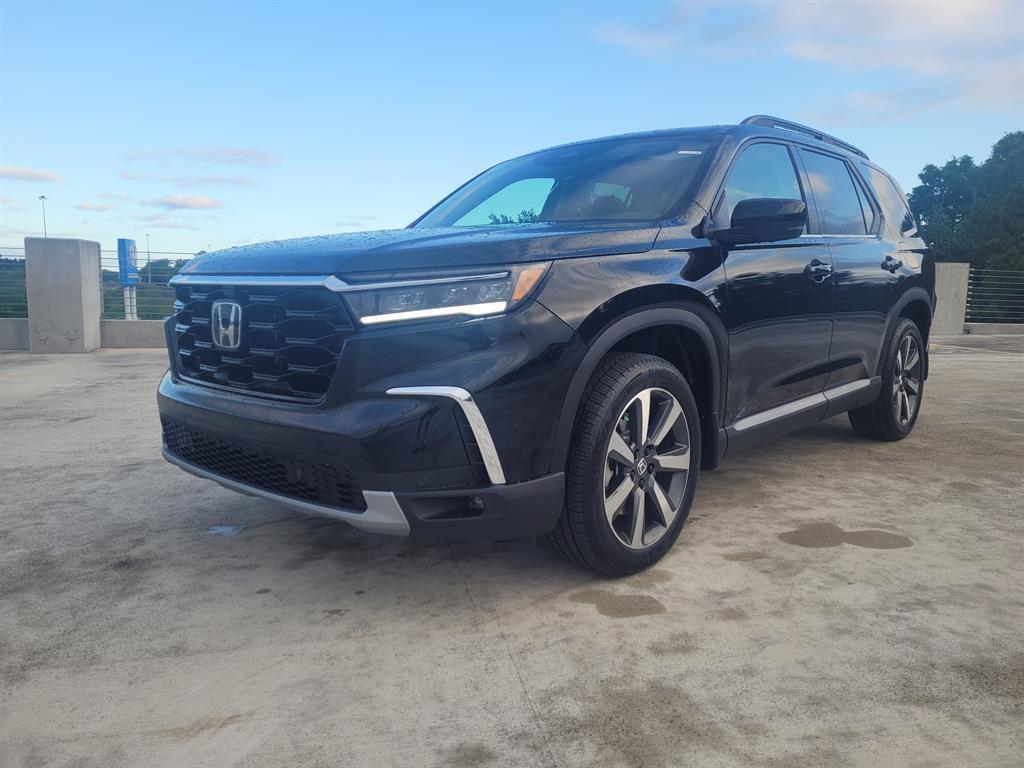 new 2025 Honda Pilot car, priced at $52,492