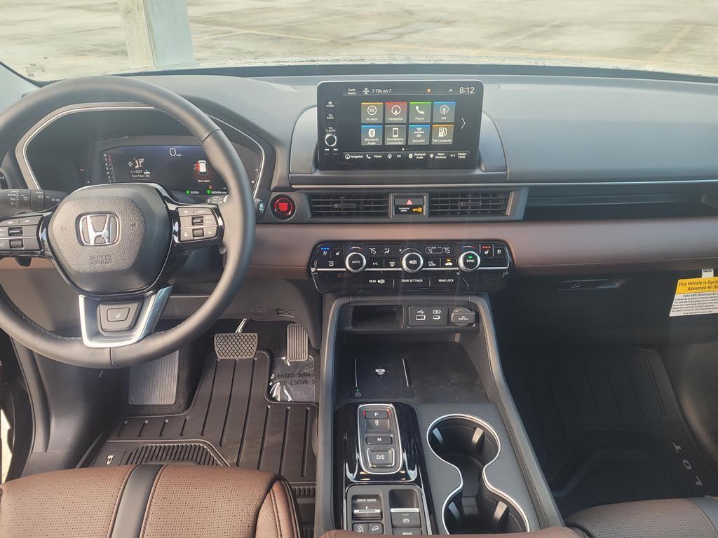 new 2025 Honda Pilot car, priced at $52,492