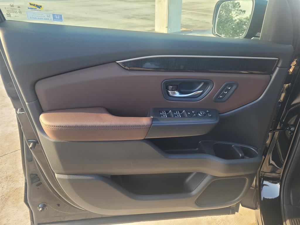 new 2025 Honda Pilot car, priced at $52,492