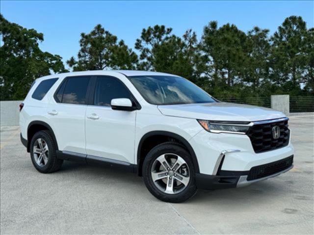 new 2025 Honda Pilot car, priced at $44,120