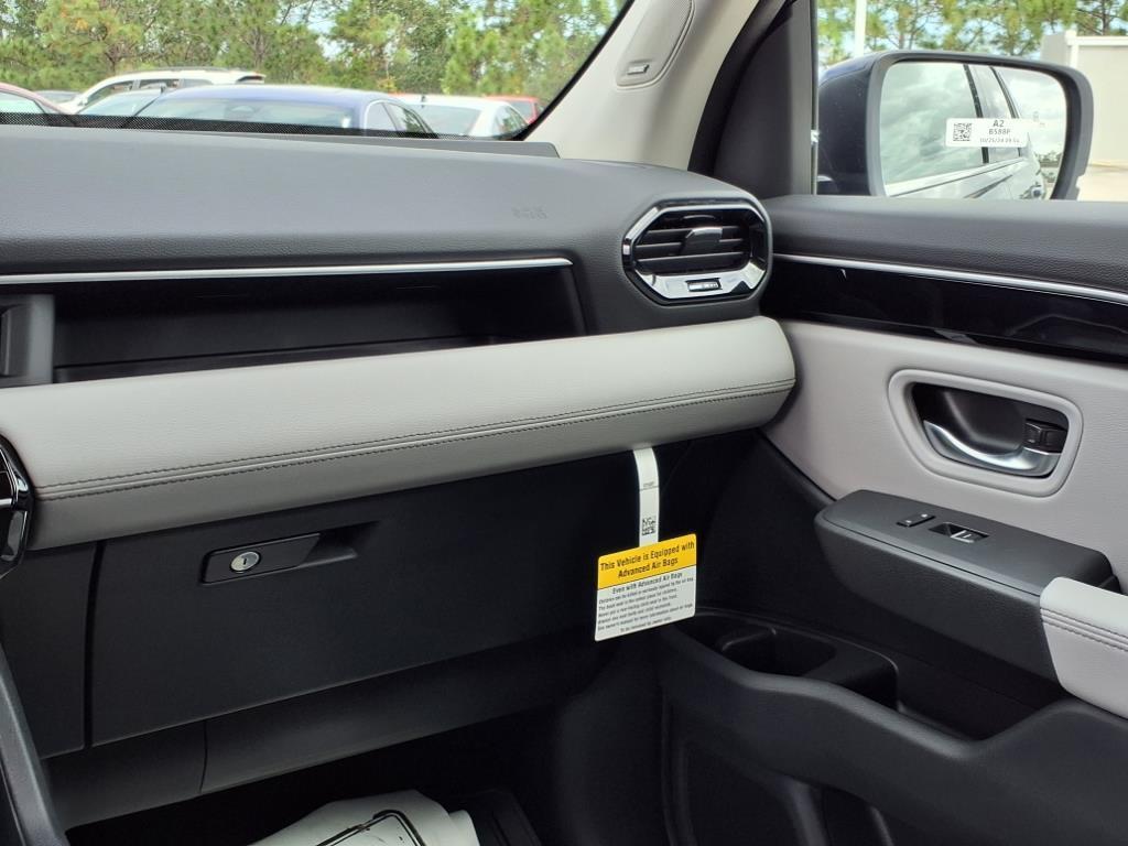 new 2025 Honda Pilot car, priced at $47,825