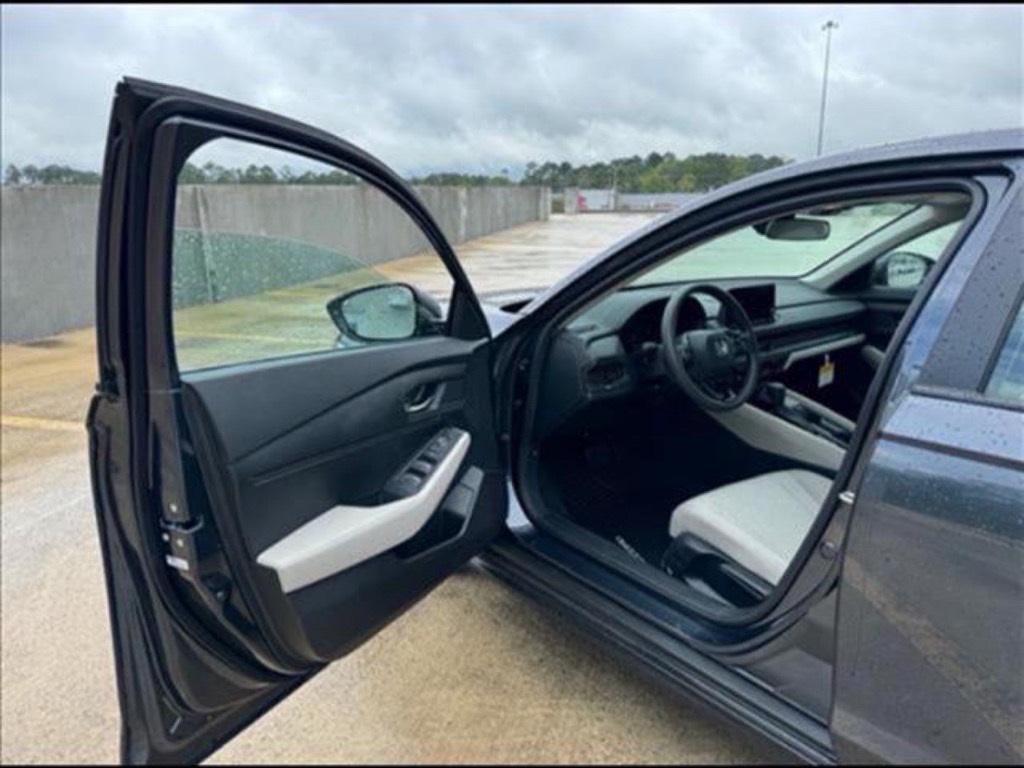 new 2025 Honda Accord car, priced at $28,665